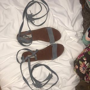 Lace up Steve Madden flat sandals